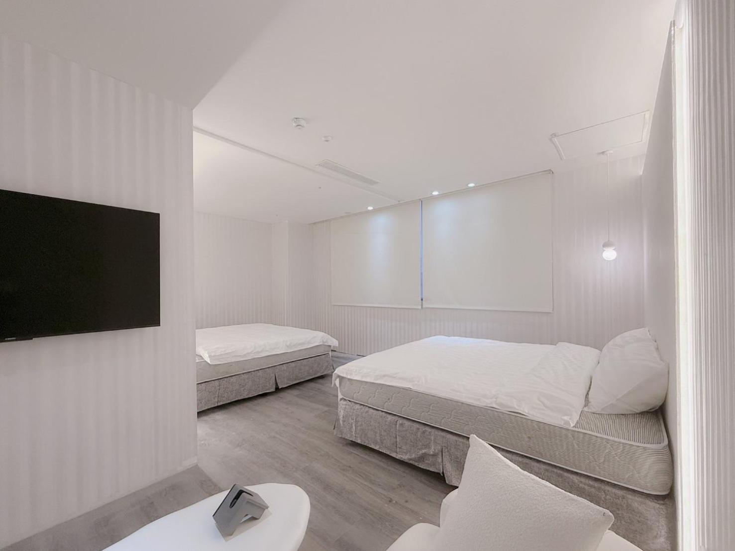 At Home Hotel Nanshi ไทเป ภายนอก รูปภาพ