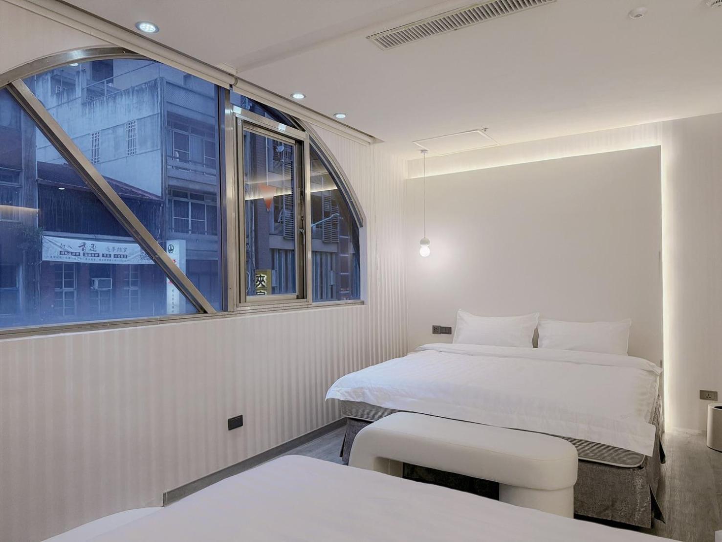 At Home Hotel Nanshi ไทเป ภายนอก รูปภาพ