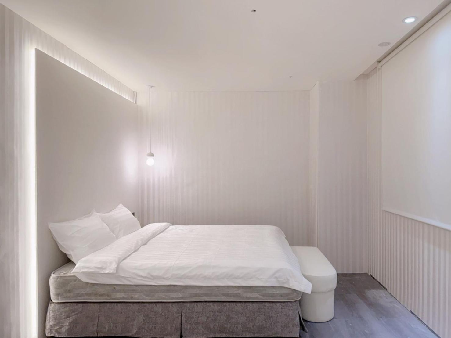 At Home Hotel Nanshi ไทเป ภายนอก รูปภาพ