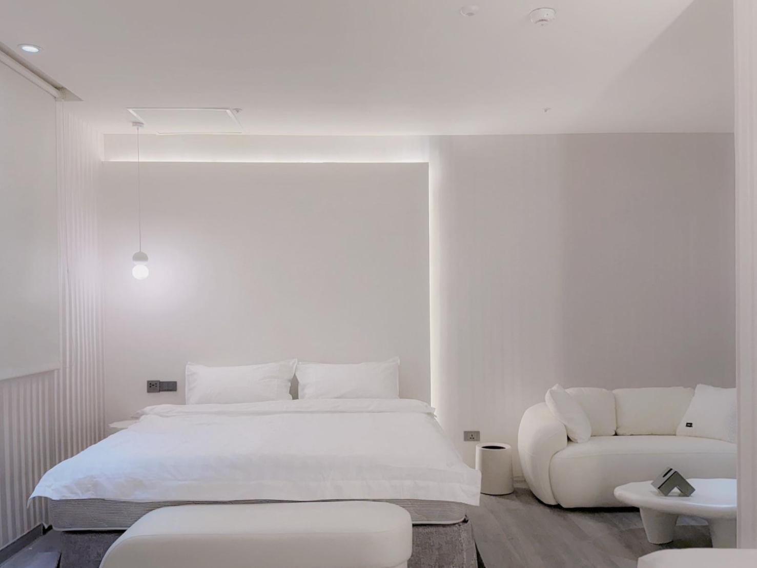 At Home Hotel Nanshi ไทเป ภายนอก รูปภาพ
