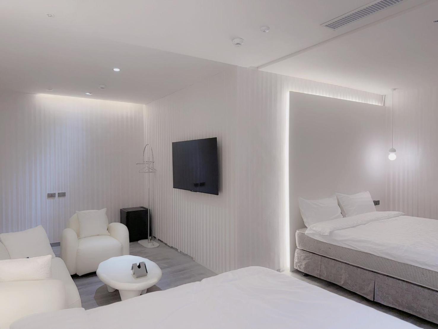 At Home Hotel Nanshi ไทเป ภายนอก รูปภาพ