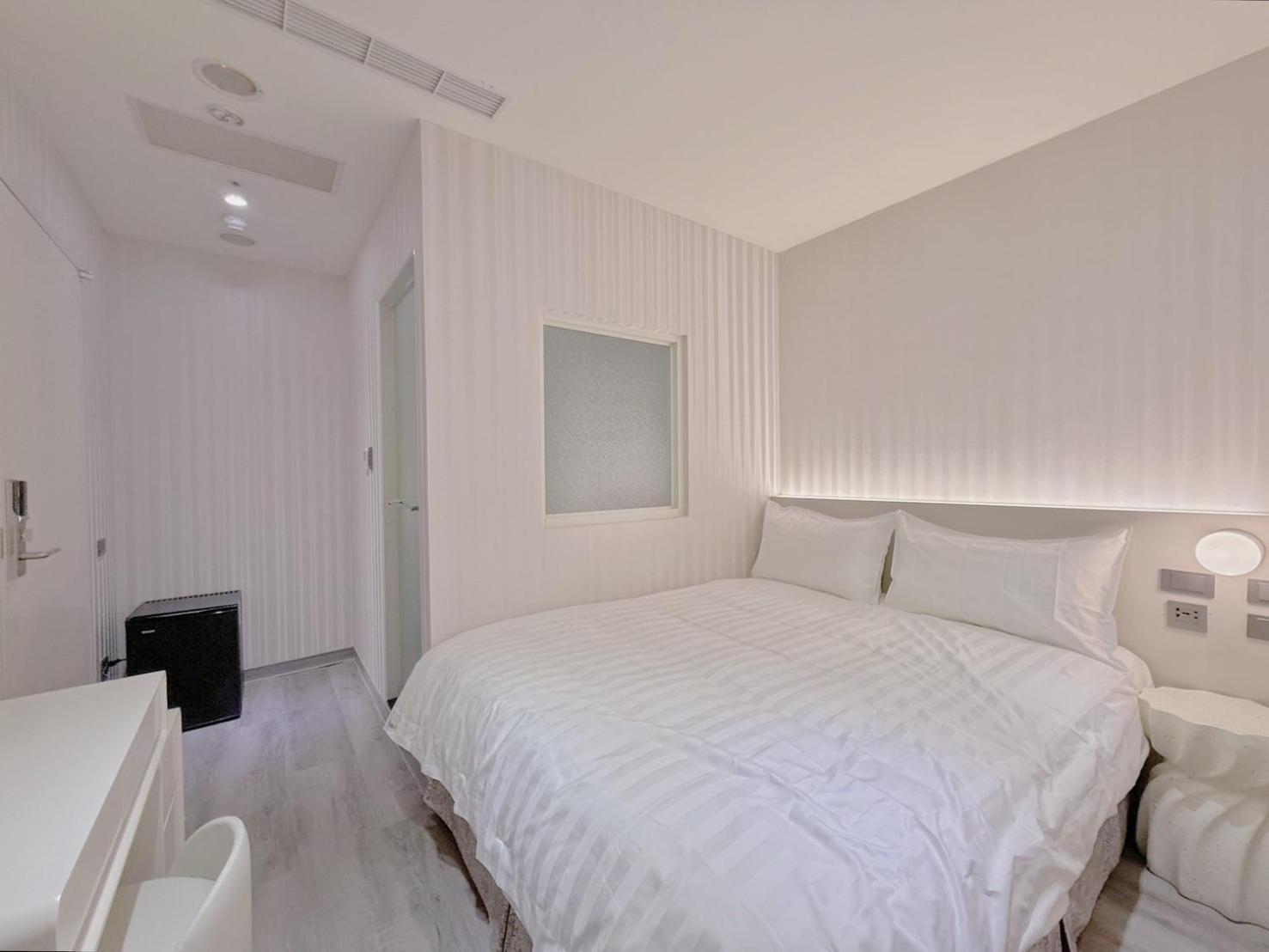 At Home Hotel Nanshi ไทเป ภายนอก รูปภาพ