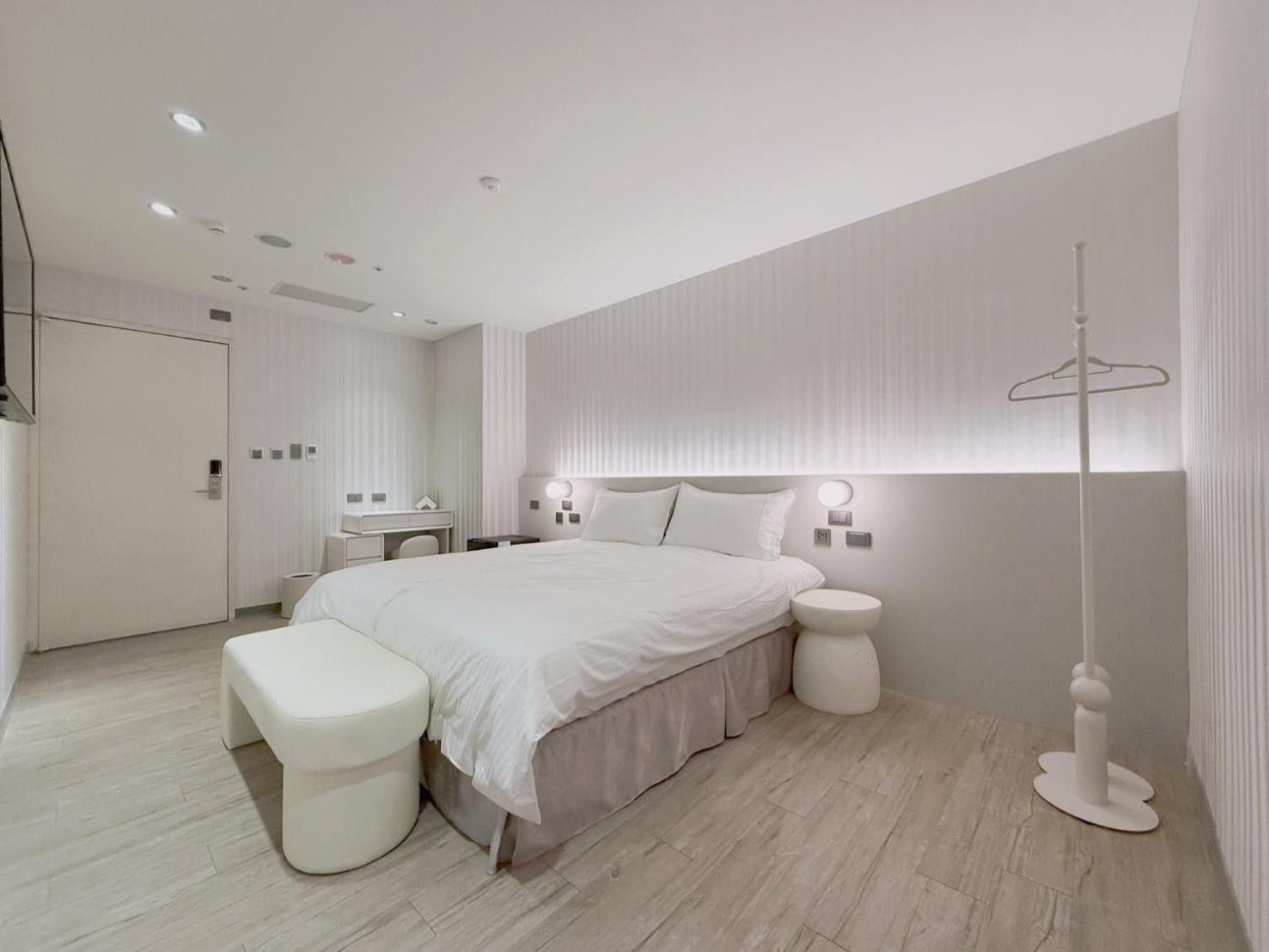 At Home Hotel Nanshi ไทเป ภายนอก รูปภาพ