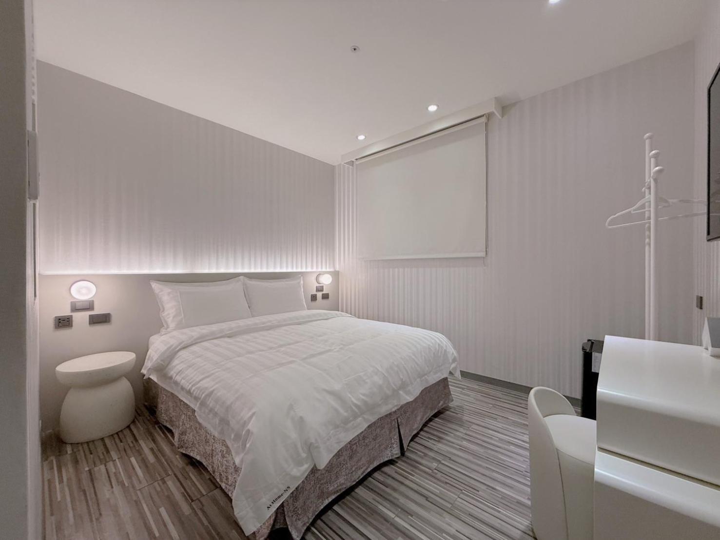 At Home Hotel Nanshi ไทเป ภายนอก รูปภาพ