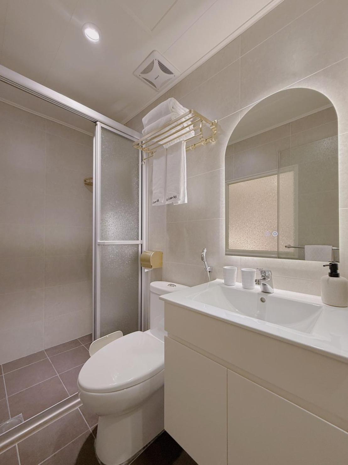 At Home Hotel Nanshi ไทเป ภายนอก รูปภาพ