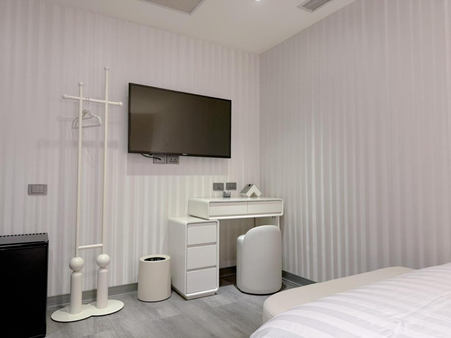 At Home Hotel Nanshi ไทเป ภายนอก รูปภาพ