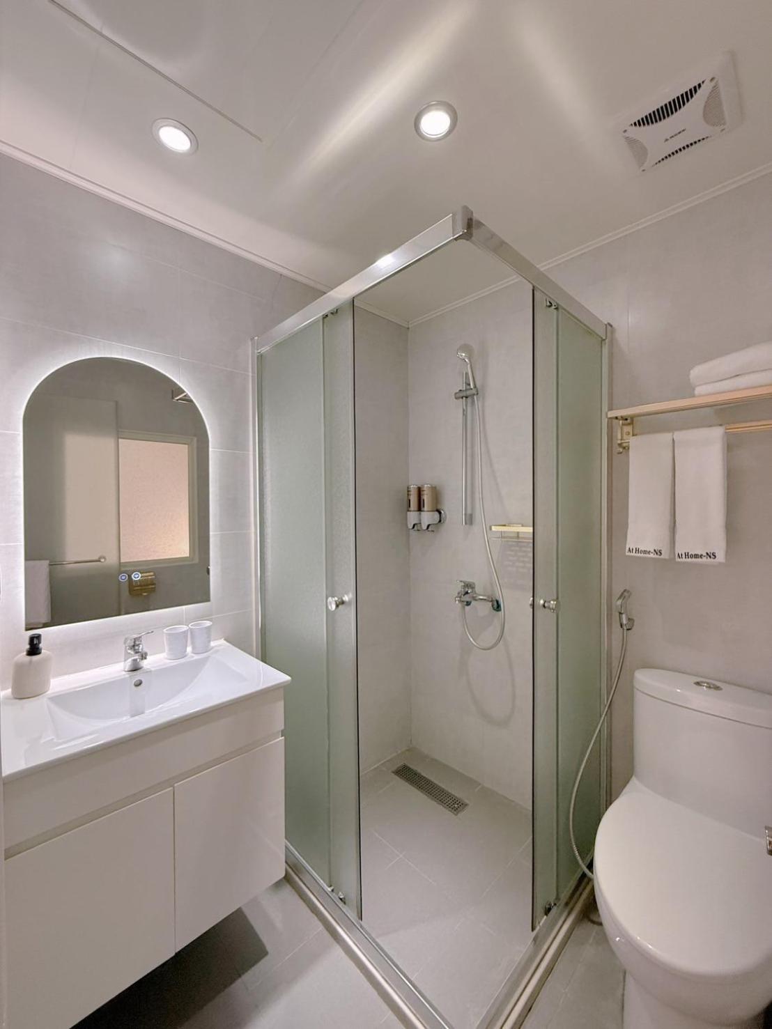 At Home Hotel Nanshi ไทเป ภายนอก รูปภาพ