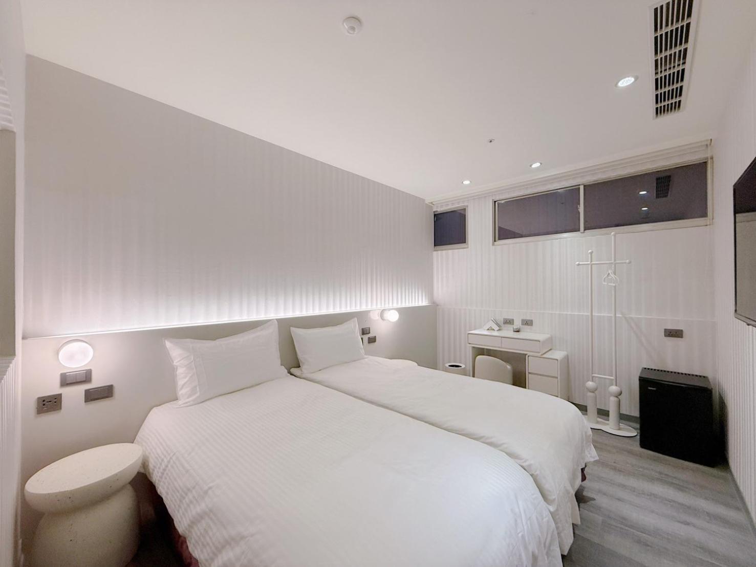 At Home Hotel Nanshi ไทเป ภายนอก รูปภาพ
