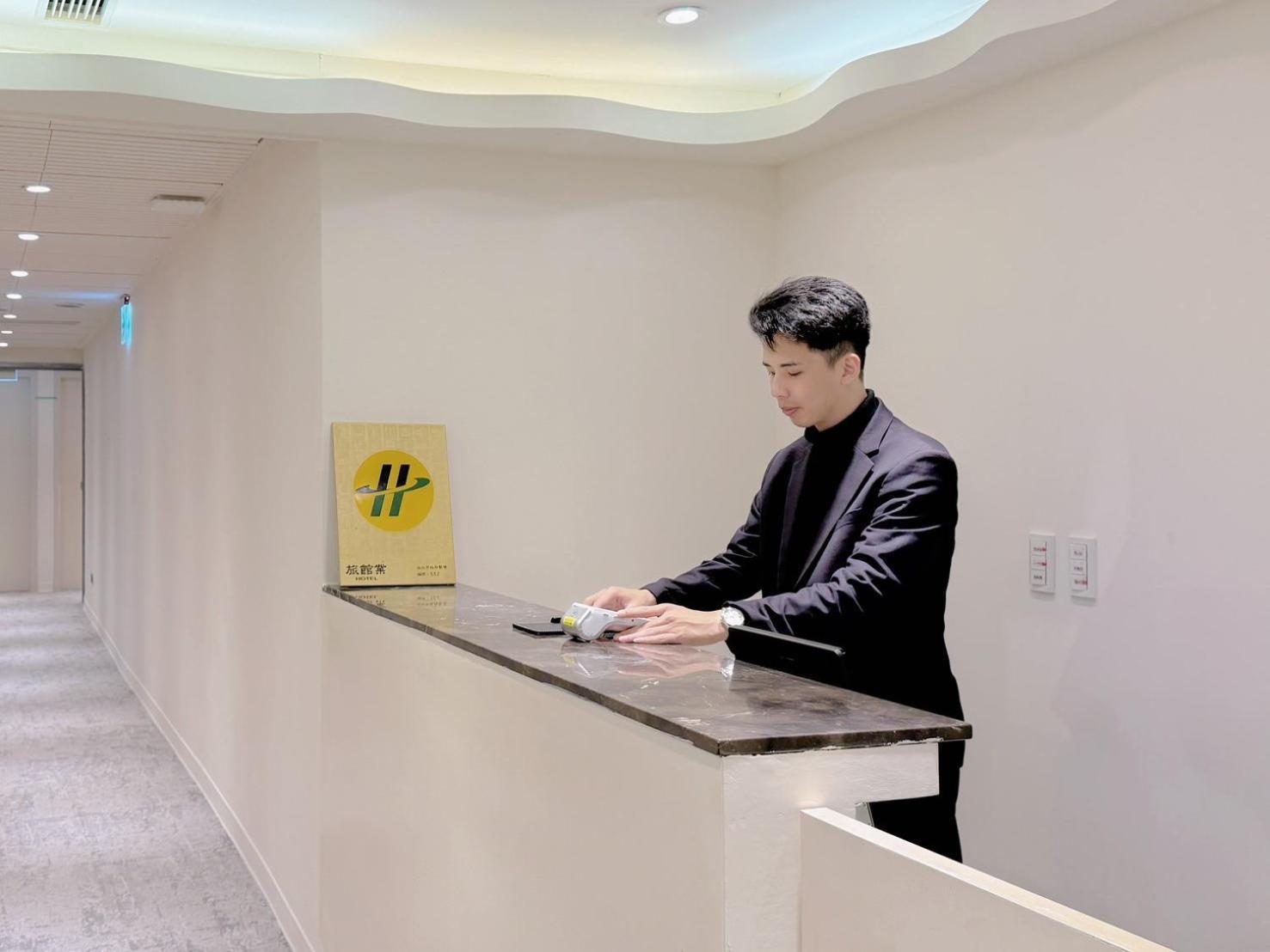 At Home Hotel Nanshi ไทเป ภายนอก รูปภาพ